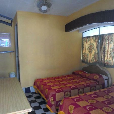 Casa De Huespedes Santa Fe Acapulco酒店 外观 照片